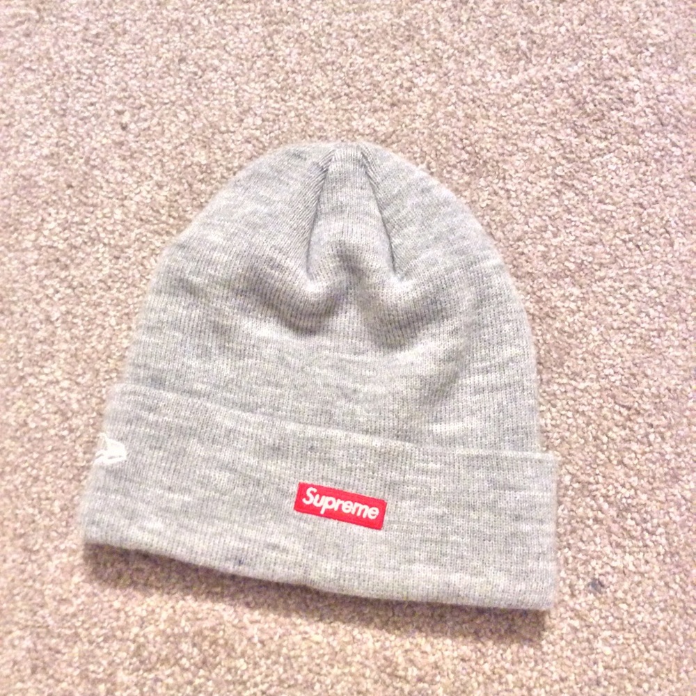 Supreme Winter hat